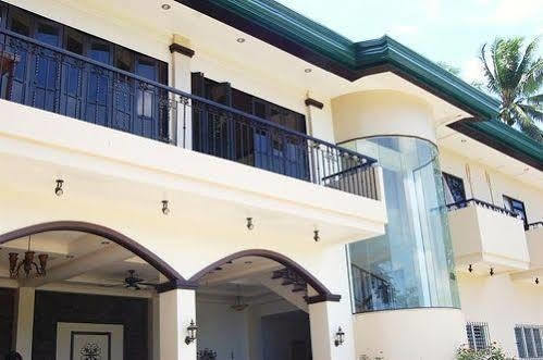 Davao Eagle Ridge Resort Exterior foto