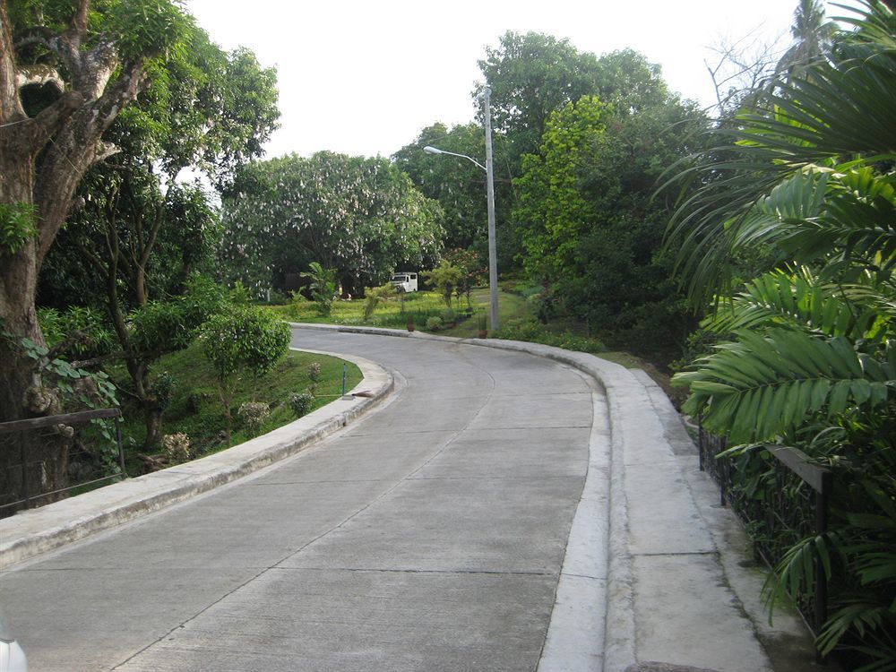 Davao Eagle Ridge Resort Exterior foto